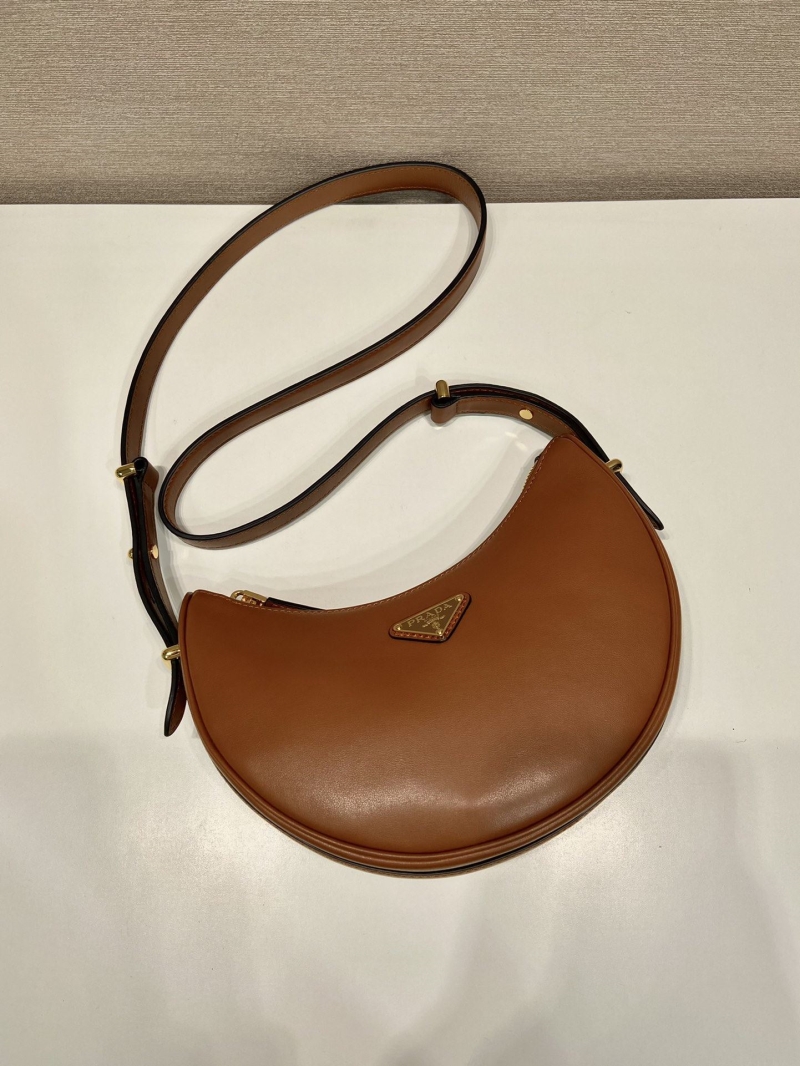 Pra*a hobo bags
